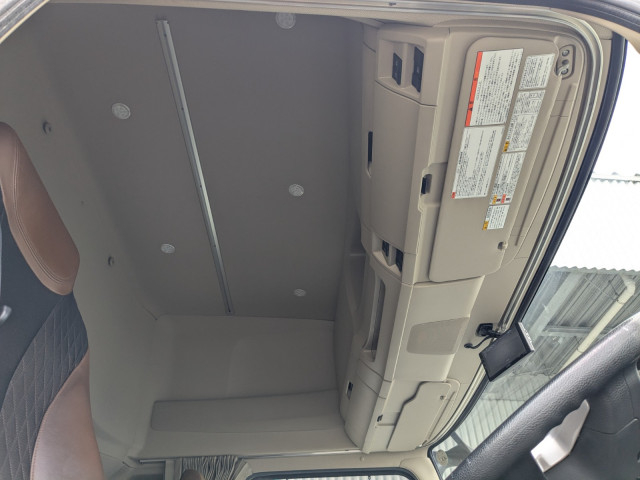 日野 プロフィア 大型 冷蔵冷凍バン 2DG-FR1AHB(100237) 35枚目