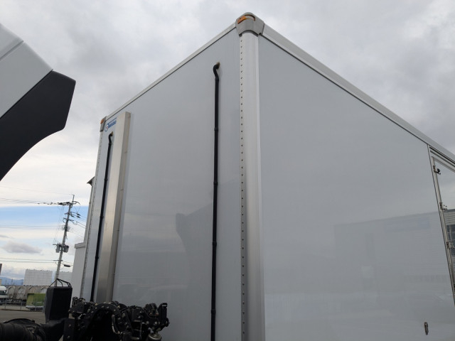 日野 プロフィア 大型 冷蔵冷凍バン 2DG-FR1AHB(100237) 47枚目