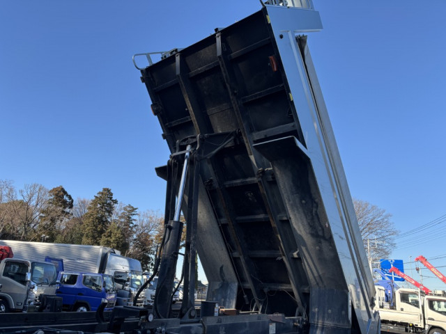 三菱ふそう スーパーグレート 大型 土砂ダンプ 2PG-FV70GX(100243) 13枚目