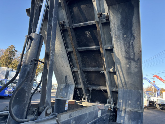 三菱ふそう スーパーグレート 大型 土砂ダンプ 2PG-FV70GX(100243) 15枚目