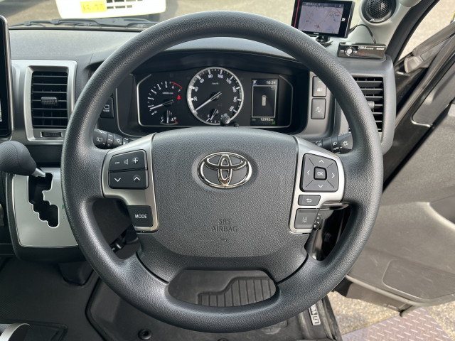 トヨタ ハイエース 小型 バス 3BA-TRH219W(100246) 20枚目