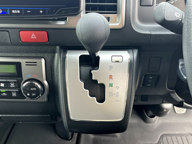 トヨタ ハイエース 小型 バス 3BA-TRH219W(100246) 21枚目