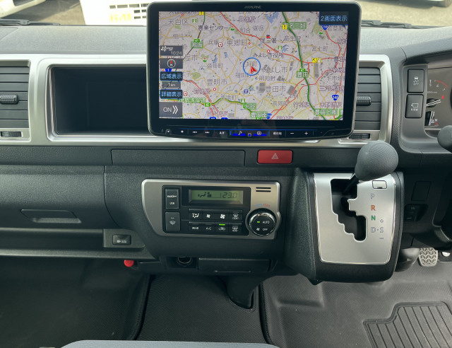 トヨタ ハイエース 小型 バス 3BA-TRH219W(100246) 22枚目