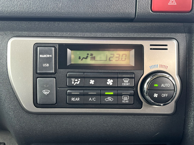 トヨタ ハイエース 小型 バス 3BA-TRH219W(100246) 26枚目