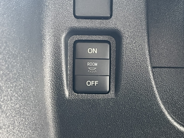 トヨタ ハイエース 小型 バス 3BA-TRH219W(100246) 31枚目