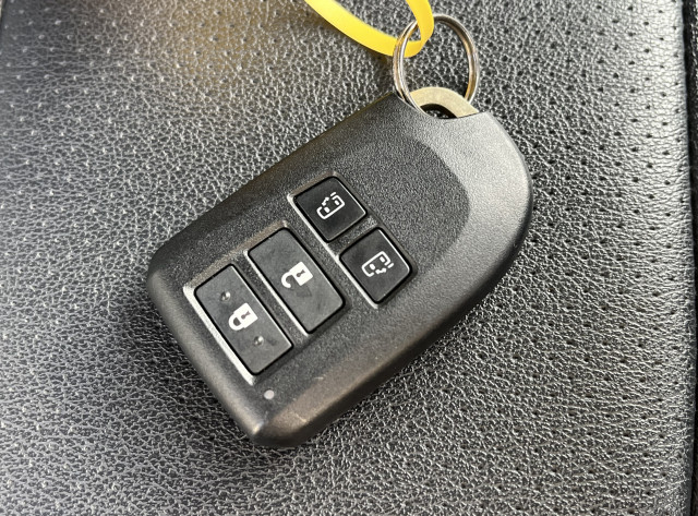 トヨタ ハイエース 小型 バス 3BA-TRH219W(100246) 35枚目