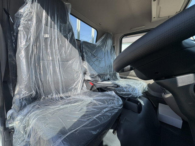 Mitsubishi Fuso canter Small Flat body 2RG-FEAV0(100247) 17枚目