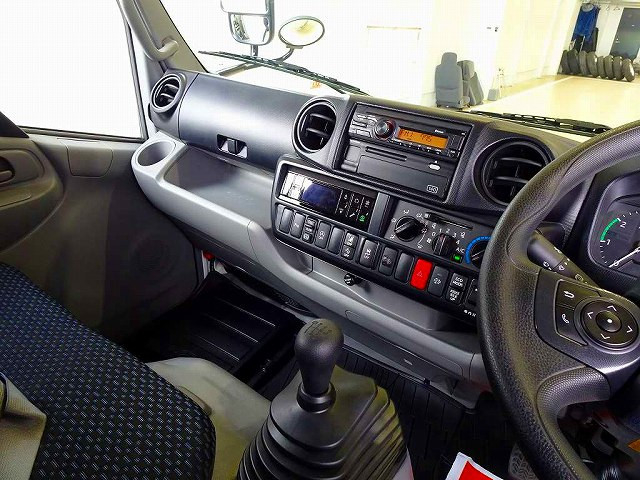 日野 デュトロ 小型 冷蔵冷凍バン 2KG-XZU605M(100248) 9枚目