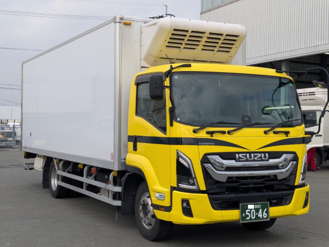 いすゞ フォワード 増トン 冷蔵冷凍バン 2PG-FTR90V4(100249) 3枚目