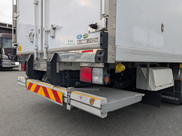 いすゞ フォワード 増トン 冷蔵冷凍バン 2PG-FTR90V4(100249) 7枚目