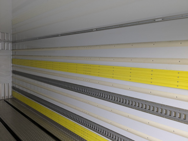 いすゞ フォワード 増トン 冷蔵冷凍バン 2PG-FTR90V4(100249) 23枚目