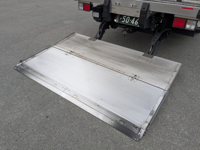 いすゞ フォワード 増トン 冷蔵冷凍バン 2PG-FTR90V4(100249) 27枚目