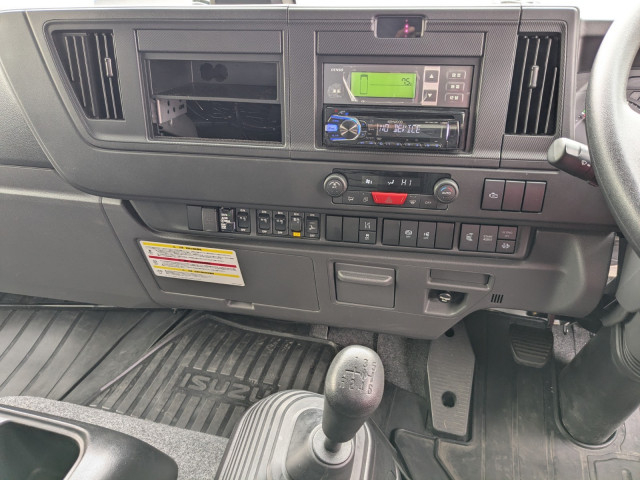 いすゞ フォワード 増トン 冷蔵冷凍バン 2PG-FTR90V4(100249) 32枚目