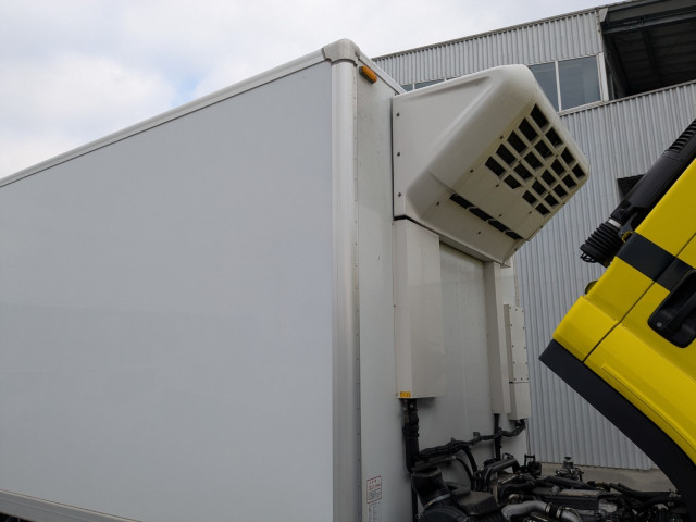 いすゞ フォワード 増トン 冷蔵冷凍バン 2PG-FTR90V4(100249) 40枚目