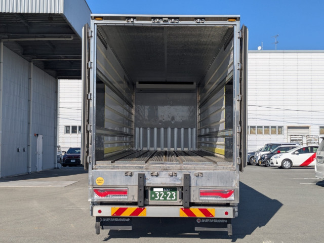 日野 プロフィア 大型 冷蔵冷凍バン 2DG-FR1AHC(100251) 9枚目