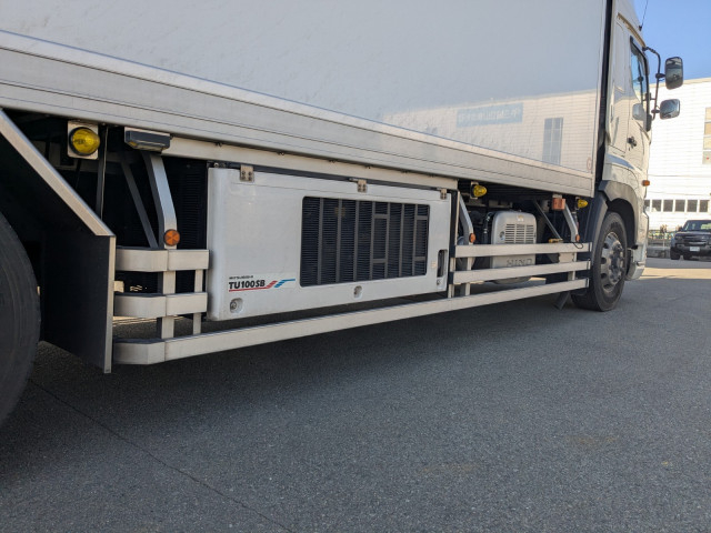 日野 プロフィア 大型 冷蔵冷凍バン 2DG-FR1AHC(100251) 19枚目