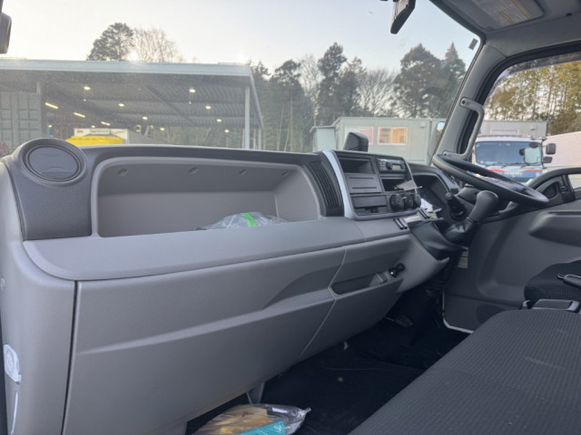 Mitsubishi Fuso canter Small Wing body 2PG-FEB90(100250) 34枚目