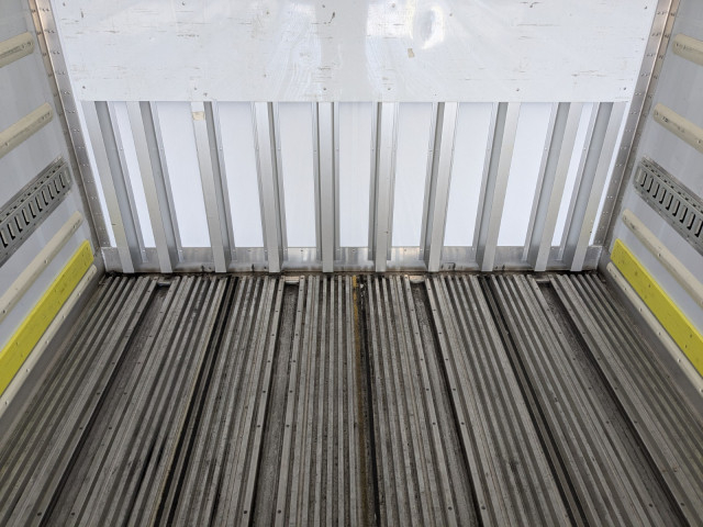 日野 プロフィア 大型 冷蔵冷凍バン 2DG-FR1AHC(100251) 25枚目