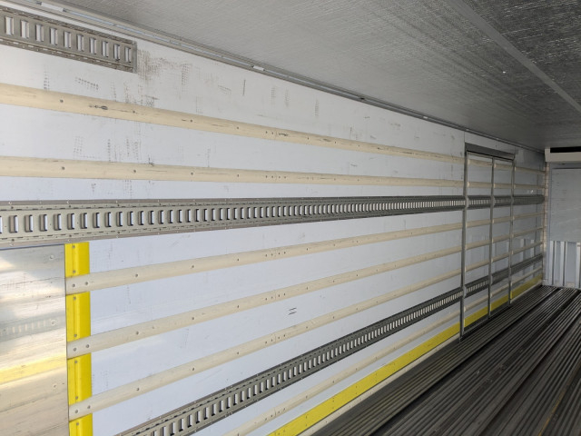 日野 プロフィア 大型 冷蔵冷凍バン 2DG-FR1AHC(100251) 30枚目