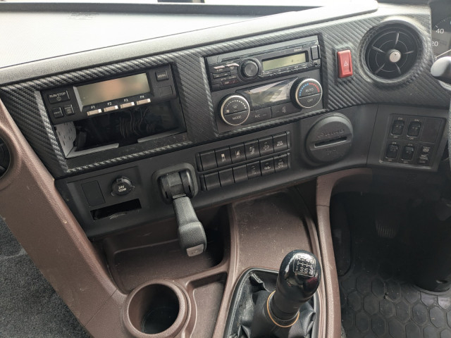 日野 プロフィア 大型 冷蔵冷凍バン 2DG-FR1AHC(100251) 37枚目