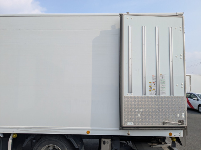 日野 レンジャー 中型 冷蔵冷凍バン 2KG-FD2ABG(100253) 10枚目