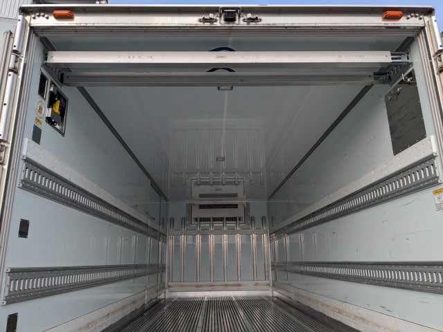 日野 レンジャー 中型 冷蔵冷凍バン 2KG-FD2ABG(100253) 21枚目