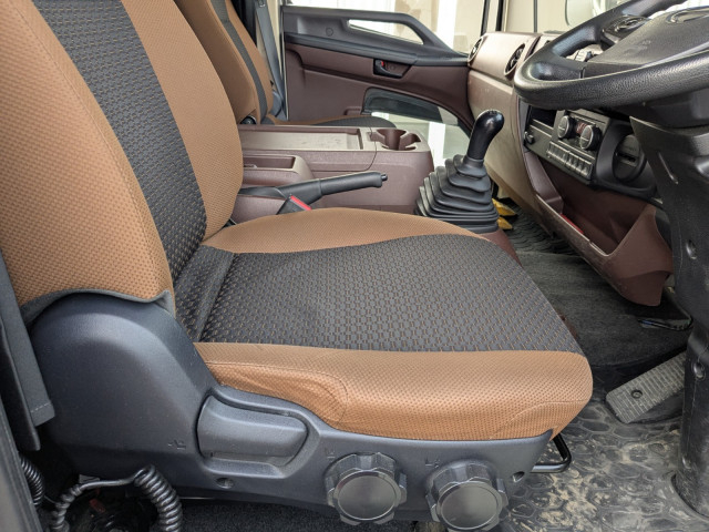 日野 レンジャー 中型 冷蔵冷凍バン 2KG-FD2ABG(100253) 39枚目