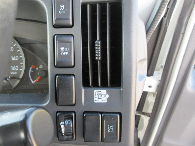 いすゞ エルフ 小型 平ボディ 2PG-NPS88AR(100254) 21枚目