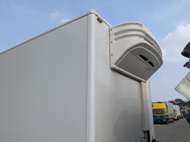 日野 レンジャー 中型 冷蔵冷凍バン 2KG-FD2ABG(100253) 46枚目