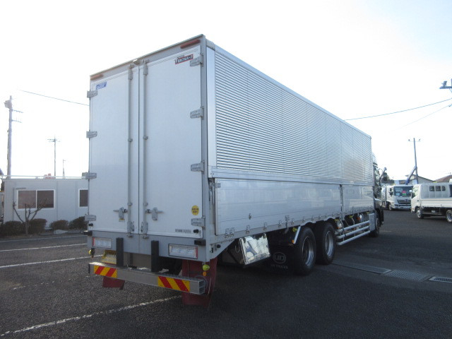 UDトラックス（日産） クオン 大型 ウィング 2PG-CD5CA(100255) 4枚目