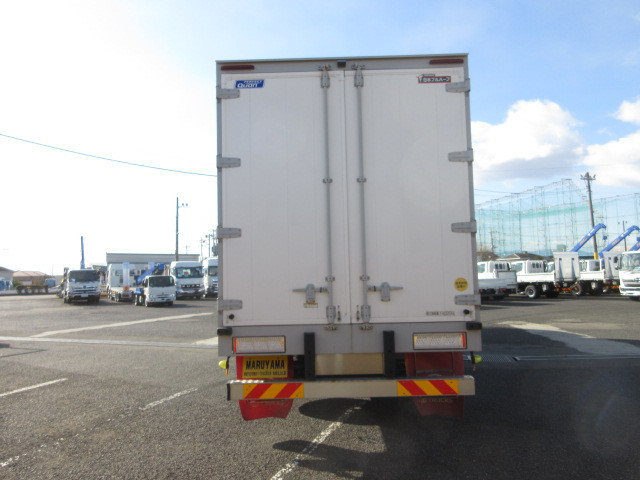 UDトラックス（日産） クオン 大型 ウィング 2PG-CD5CA(100255) 7枚目