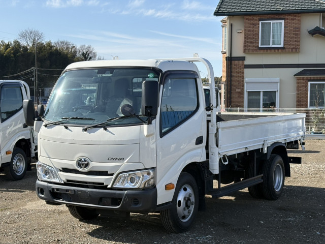 Toyota dyna Small Flat body 2RG-XZU645(100256) 1枚目