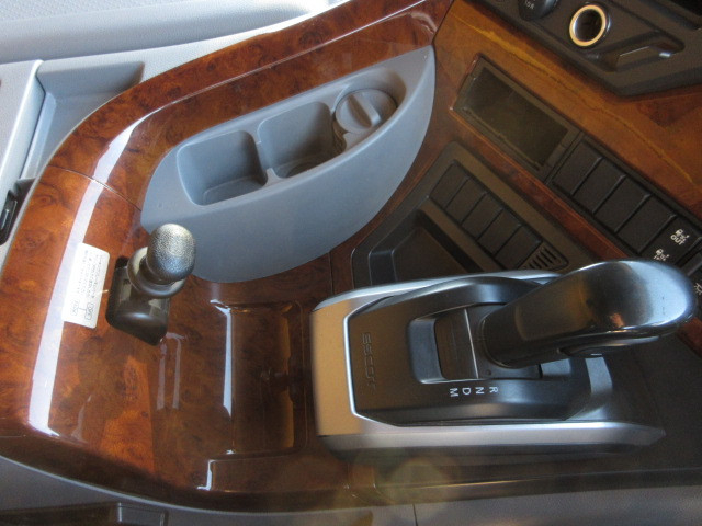 UDトラックス（日産） クオン 大型 ウィング 2PG-CD5CA(100255) 30枚目