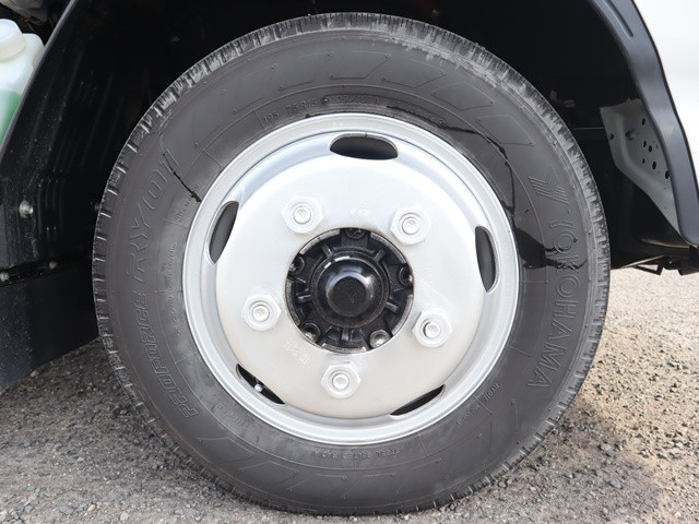 いすゞ エルフ 小型 平ボディ 2RG-NHR88A(100258) 21枚目