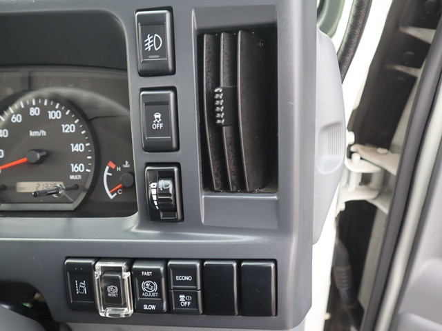 いすゞ エルフ 小型 平ボディ 2RG-NHR88A(100258) 38枚目