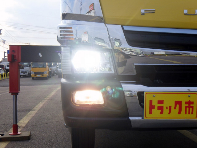 三菱ふそう デリカ 小型 平ボディ（クレーン付） 2PG-FEB90(100261) 3枚目