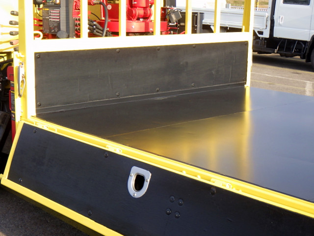 三菱ふそう デリカ 小型 平ボディ（クレーン付） 2PG-FEB90(100261) 9枚目