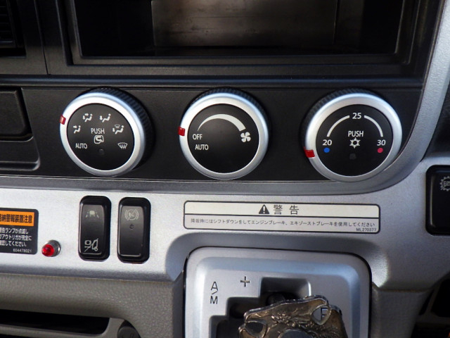 三菱ふそう デリカ 小型 平ボディ（クレーン付） 2PG-FEB90(100261) 22枚目