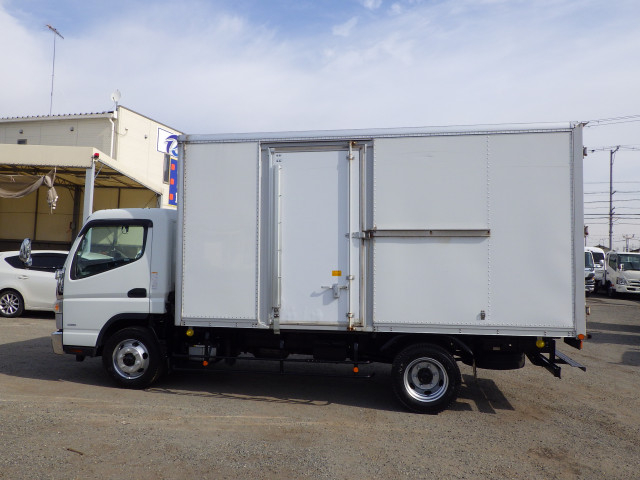 三菱ふそう キャンター 小型 バン 2PG-FEB80(100314) 3枚目