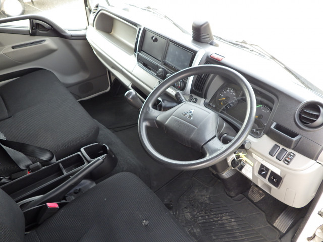 三菱ふそう キャンター 小型 バン 2PG-FEB80(100314) 6枚目