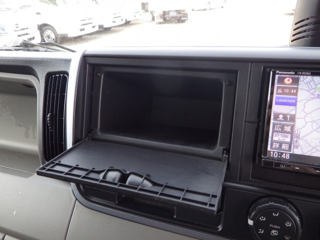 三菱ふそう キャンター 小型 バン 2PG-FEB80(100314) 16枚目