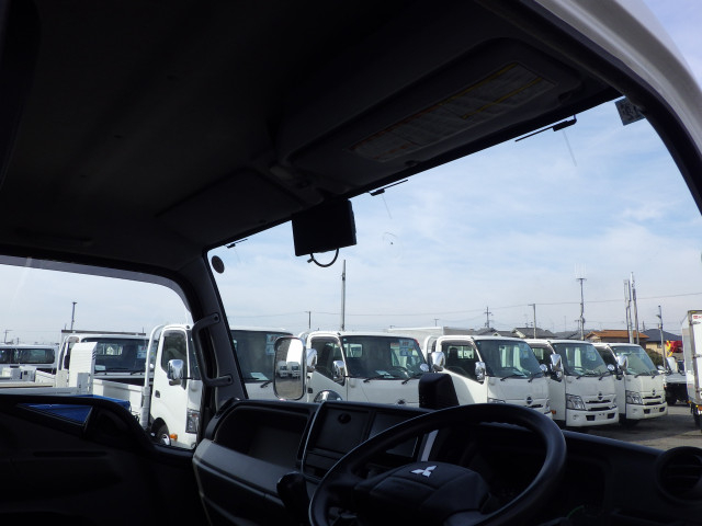 三菱ふそう キャンター 小型 バン 2PG-FEB80(100314) 24枚目