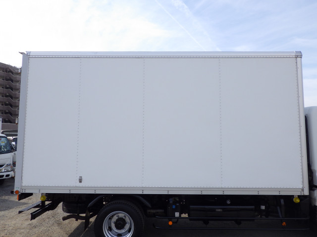 三菱ふそう キャンター 小型 バン 2PG-FEB80(100314) 37枚目