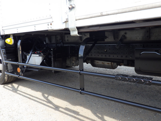 三菱ふそう キャンター 小型 バン 2PG-FEB80(100314) 48枚目