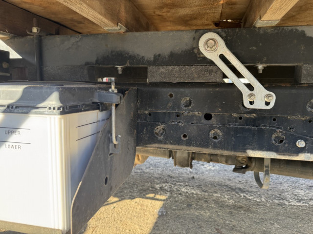 いすゞ エルフ 小型 平ボディ（クレーン付） TRG-NKR85R(100316) 16枚目