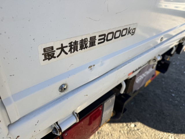 いすゞ エルフ 小型 平ボディ（クレーン付） TRG-NKR85R(100316) 46枚目