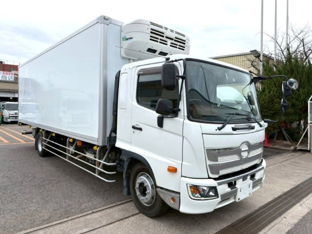 日野 レンジャー 増トン 冷蔵冷凍バン 2PG-FE2ABA(100319) 2枚目