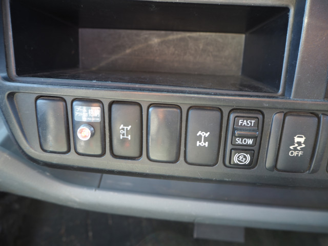 日野 デュトロ 小型 平ボディ（クレーン付） TKG-XZU695M(100321) 49枚目