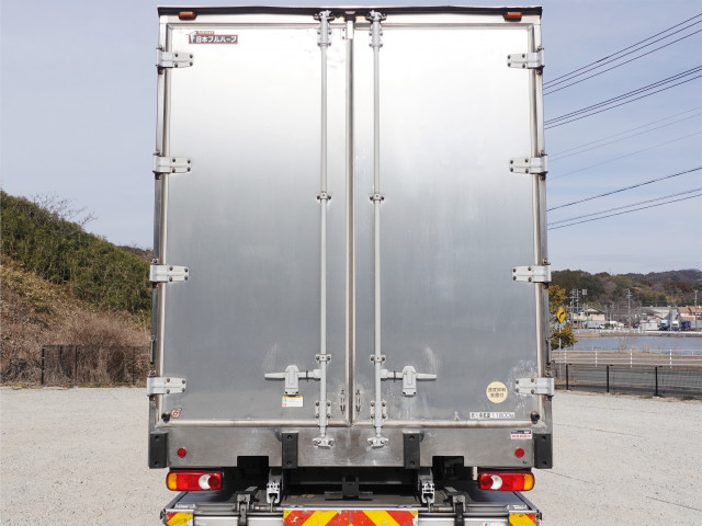 UDトラックス（日産） クオン 大型 冷蔵冷凍バン 2PG-CX5BA(100322) 11枚目