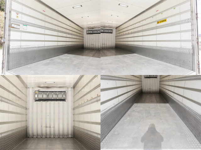 UDトラックス（日産） クオン 大型 冷蔵冷凍バン 2PG-CX5BA(100322) 18枚目